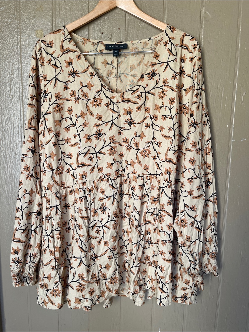 Lane Bryant Cream Floral Tiered Long-Sleeve Blouse Size 20